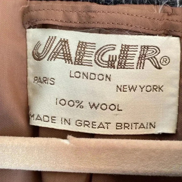 Vintage jaeger wool blazer jacket - women’s L - made in Great Britain - Picture 2 of 9